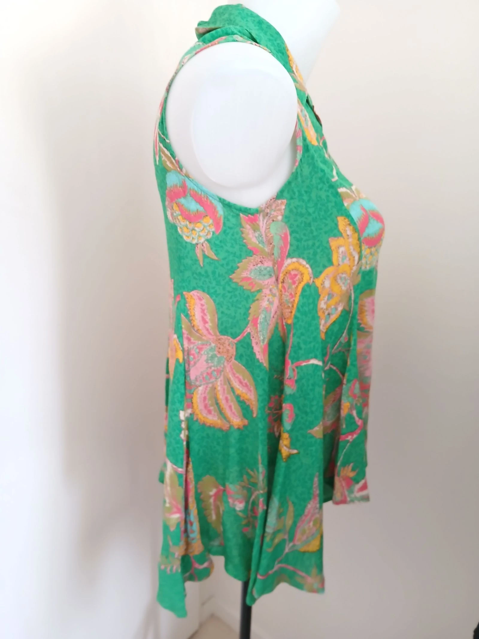 Blusa sem mangas tamanho P – photo 3
